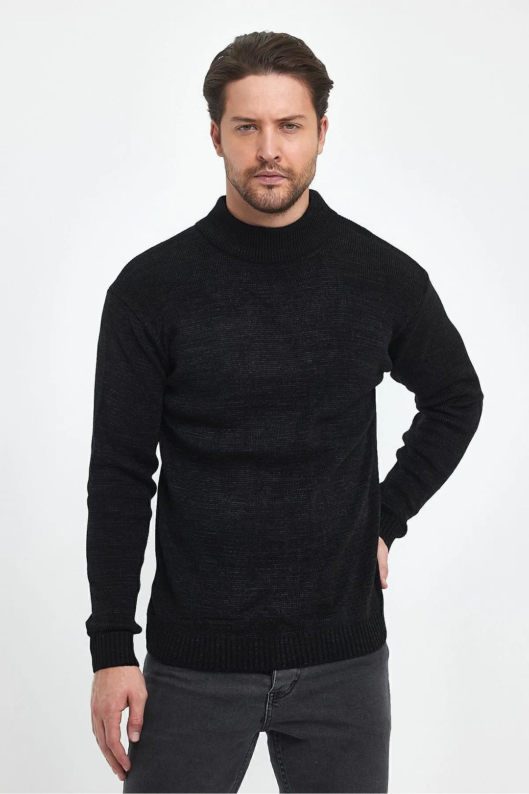 BASIC PLAIN KNIT SWEATER