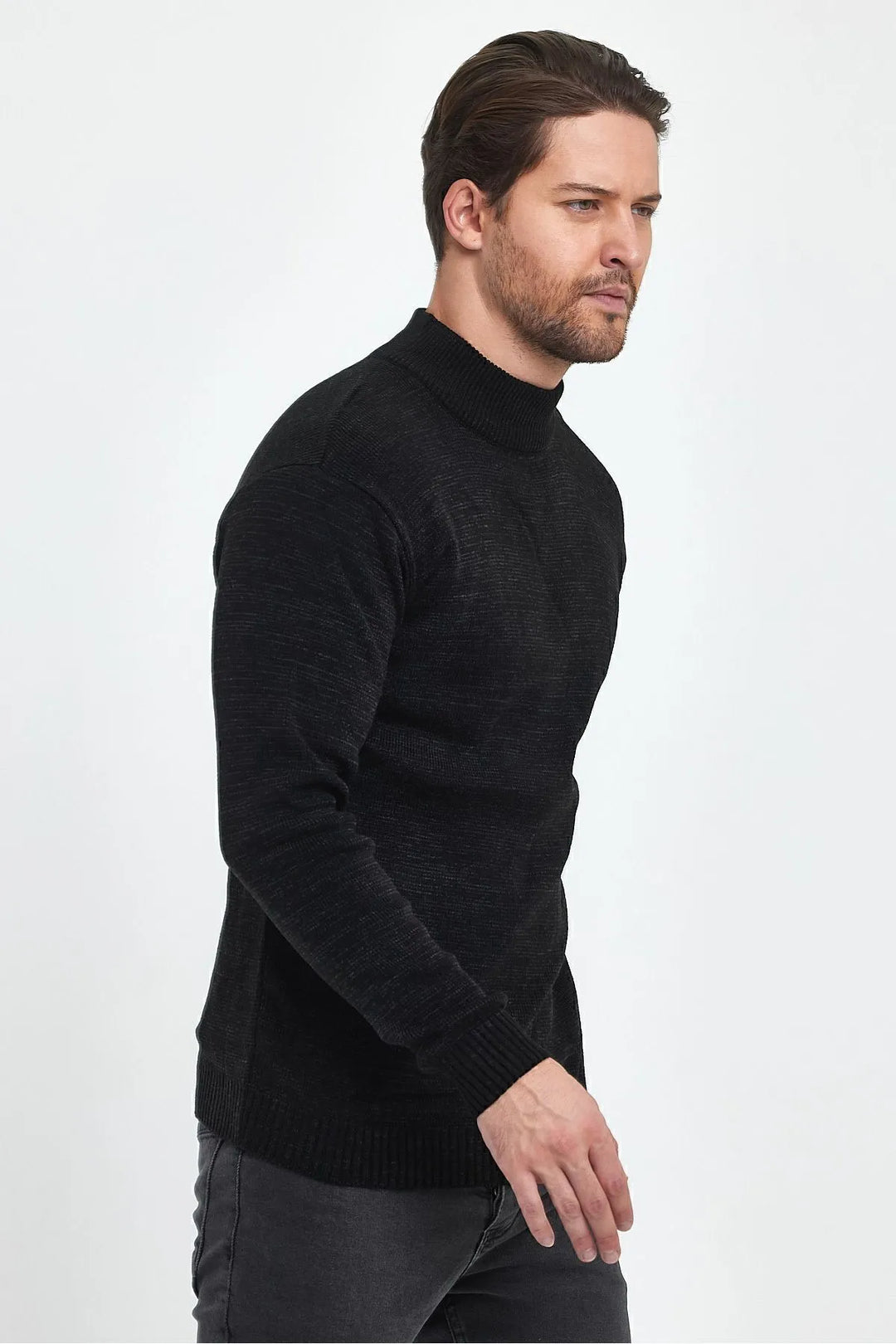 BASIC PLAIN KNIT SWEATER