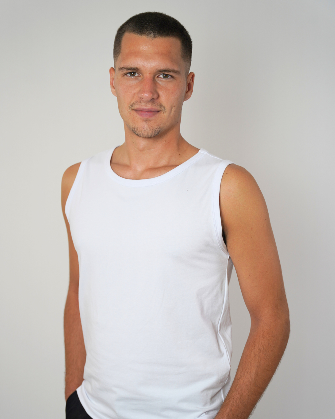 EASE - WHITE BASIC - TANK TOP